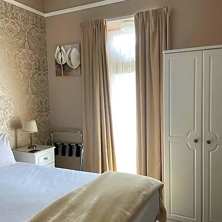 Inchrye Bed & Breakfast-2